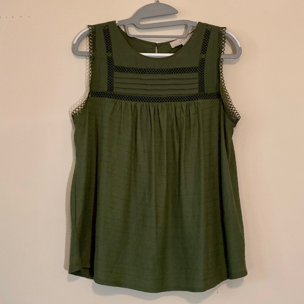 S Ann Taylor Loft Sleeveless w/ Lace Embellishment